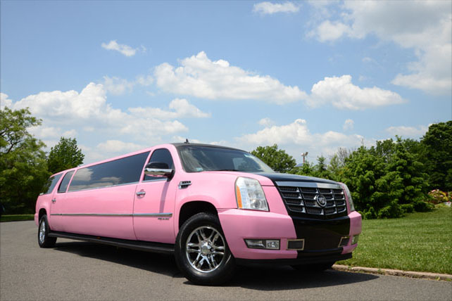 Pink Limo1 - Special Limousines For Unique People